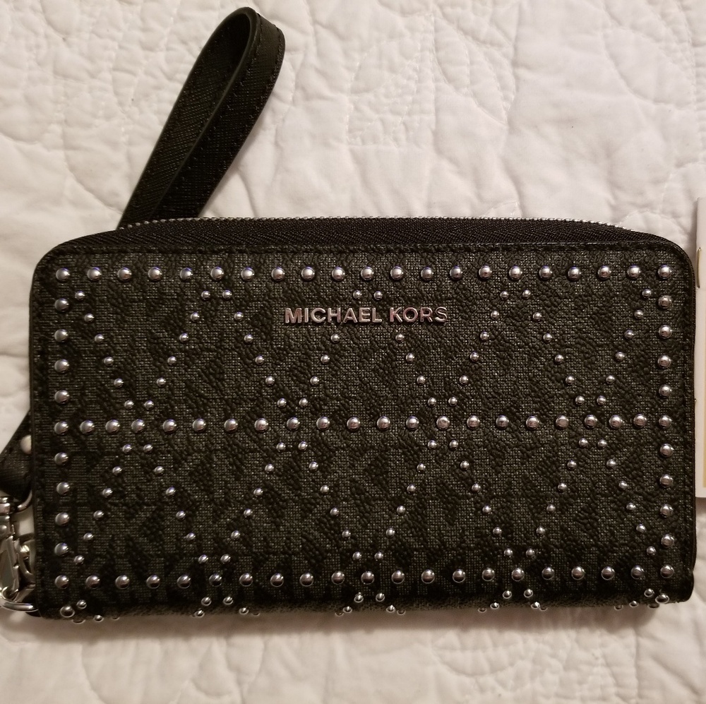 Michael Kors wristlet/wallet/phone case NWT